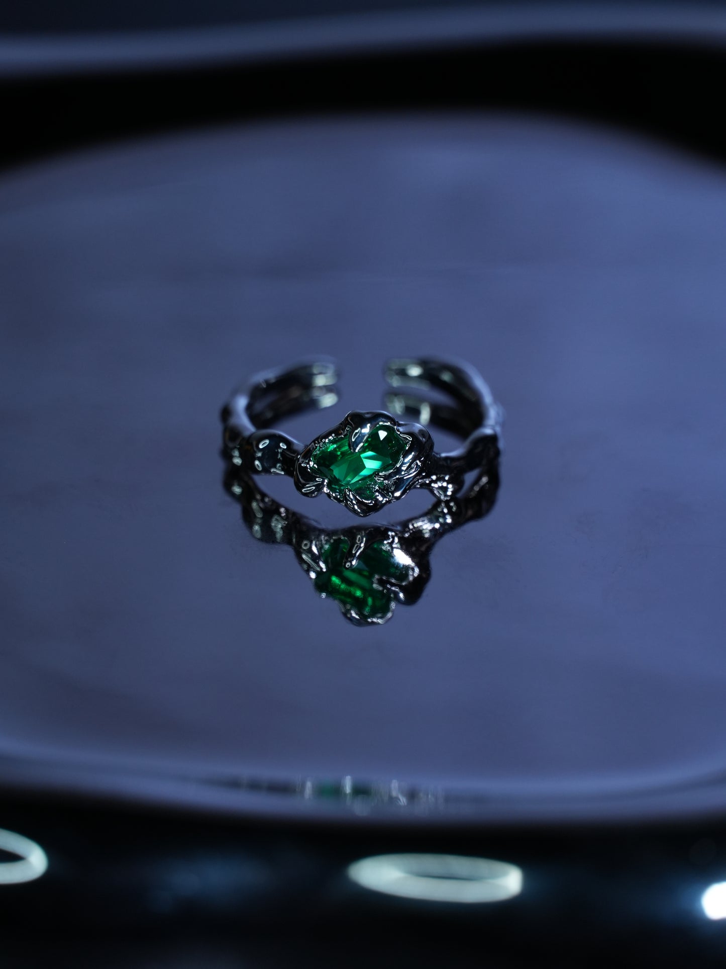 VERDANT GRASP